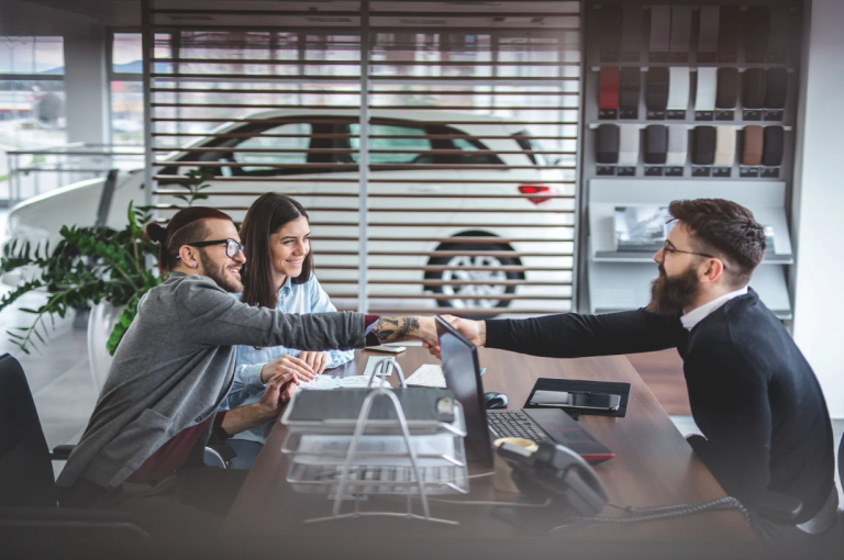 Why Now Is the Perfect Time to Sell Your Car in Dubai And How to Do It Right
